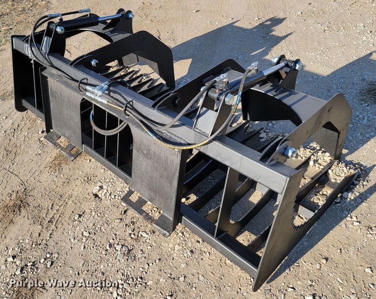 image for item LL9660 Skid steer grapple bucket