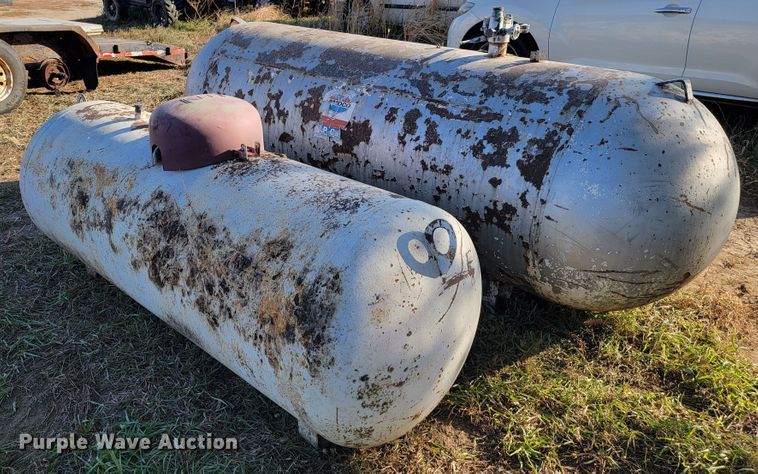image for item LL9661 (2) propane tanks