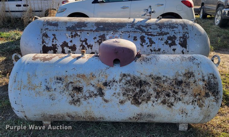 image for item LL9661 (2) propane tanks