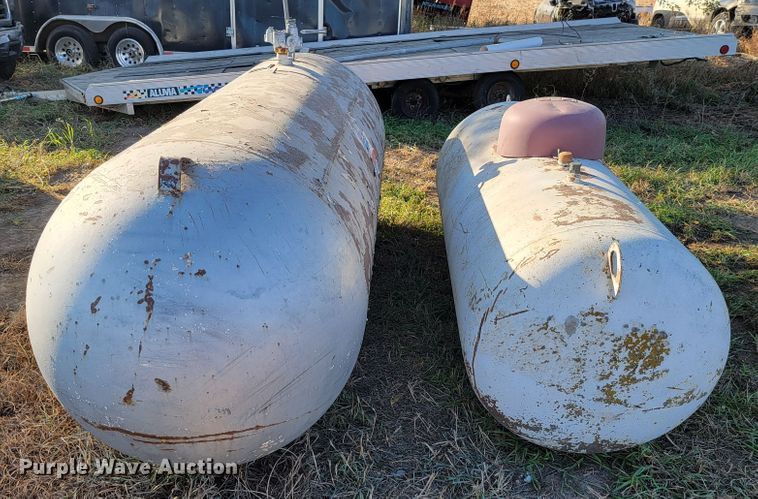 image for item LL9661 (2) propane tanks