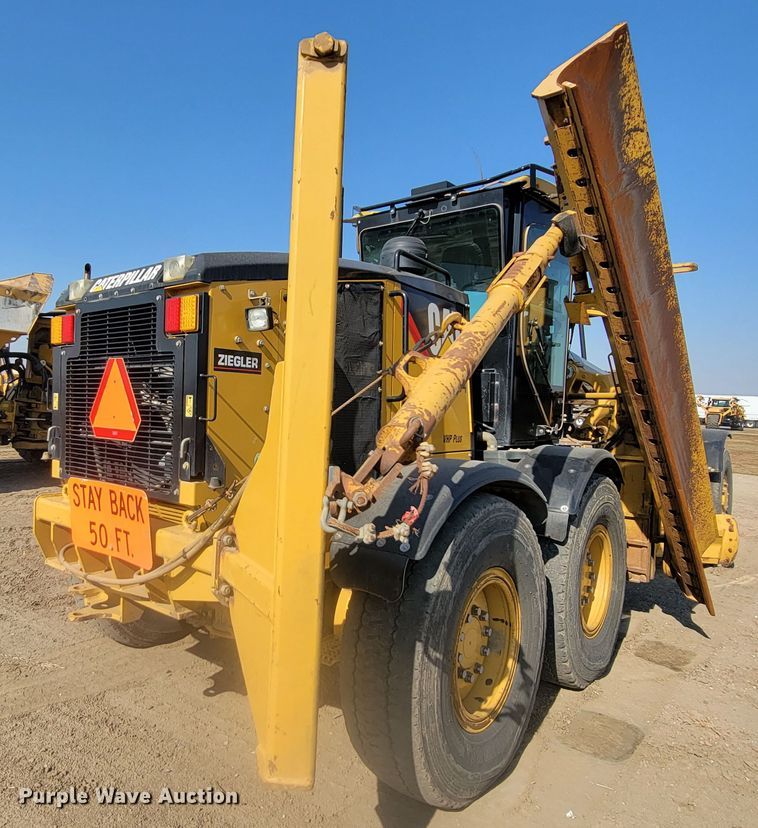 image for item LL9664 2010 Caterpillar 160M VHP  motor grader