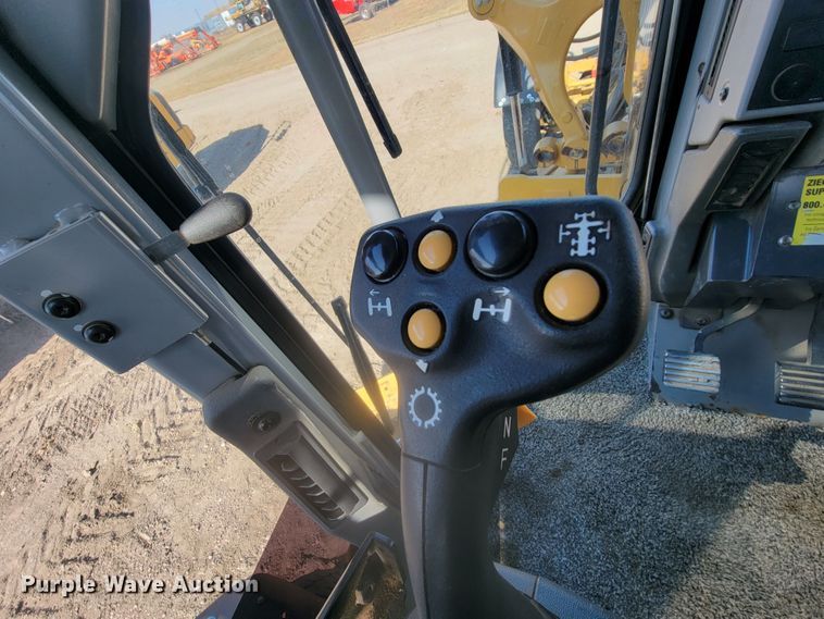 image for item LL9664 2010 Caterpillar 160M VHP  motor grader