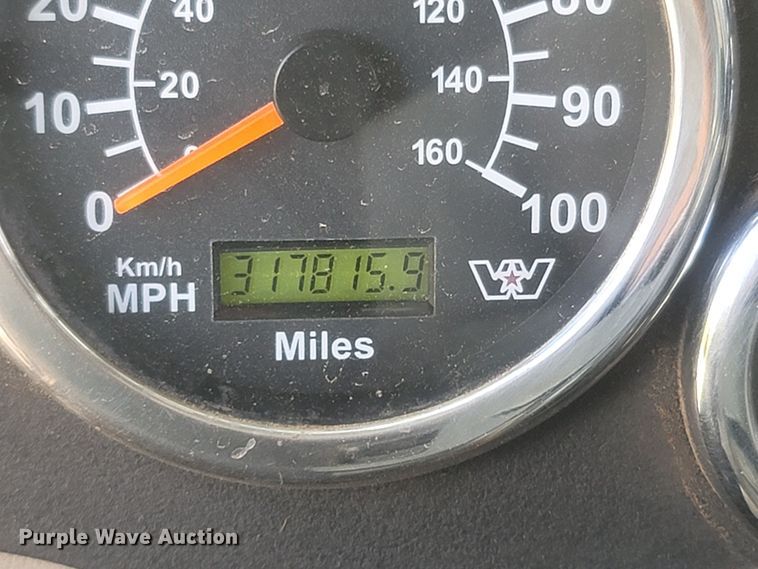 image for item LM9776 2016 Western Star 4700SF  dump truck