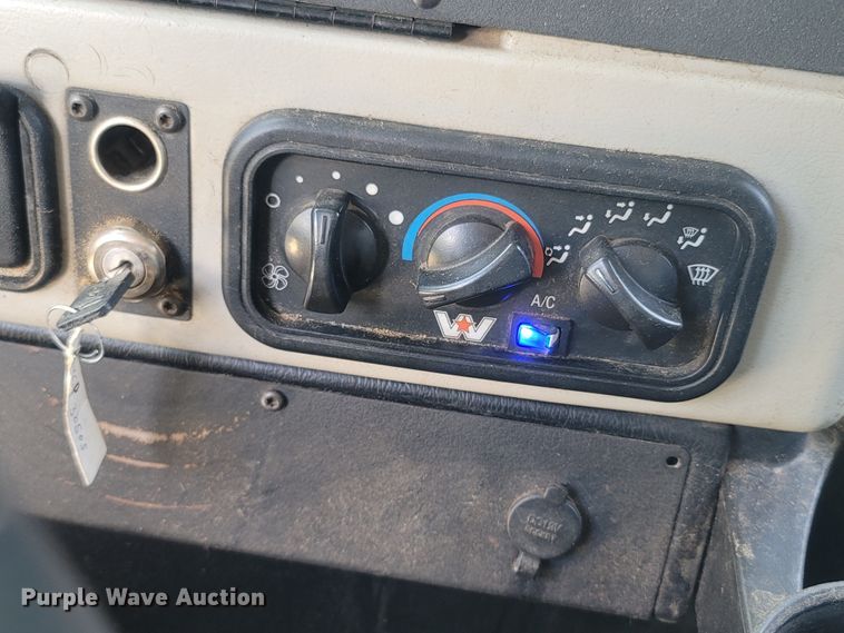 image for item LM9776 2016 Western Star 4700SF  dump truck