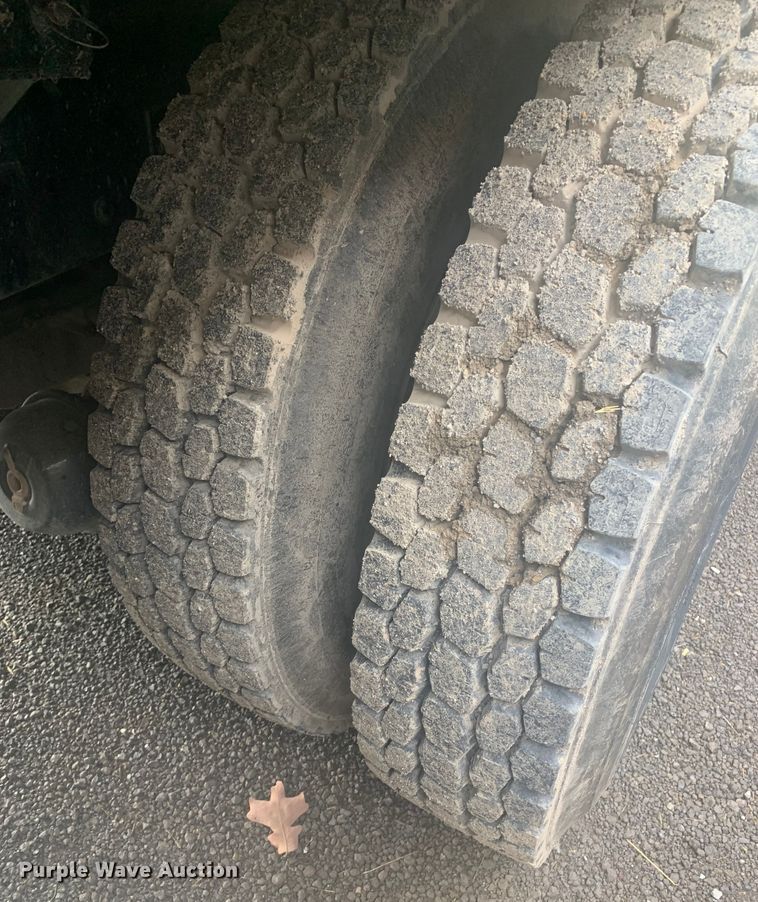 image for item LM9776 2016 Western Star 4700SF  dump truck