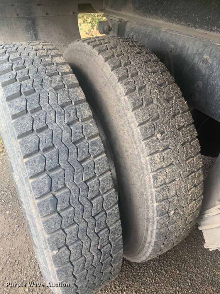 image for item LM9776 2016 Western Star 4700SF  dump truck