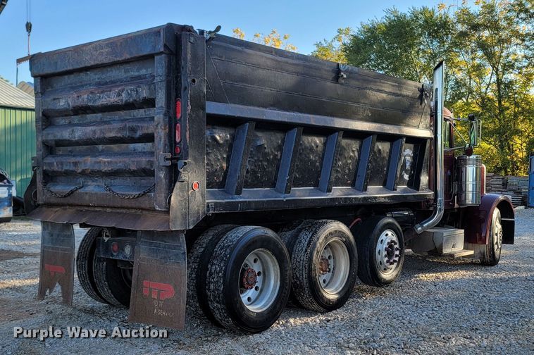 image for item LN9633 1998 Peterbilt 379  dump truck