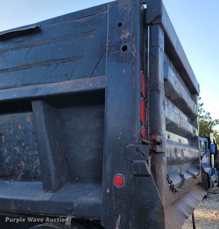 image for item LN9633 1998 Peterbilt 379  dump truck