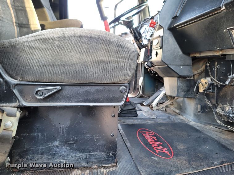 image for item LN9633 1998 Peterbilt 379  dump truck