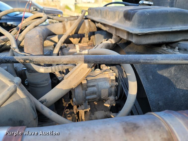 image for item LN9633 1998 Peterbilt 379  dump truck