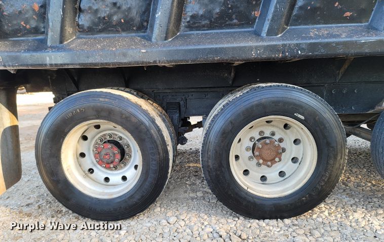 image for item LN9633 1998 Peterbilt 379  dump truck