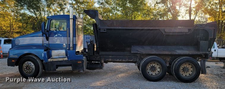image for item LN9634 1991 Kenworth T660  dump truck