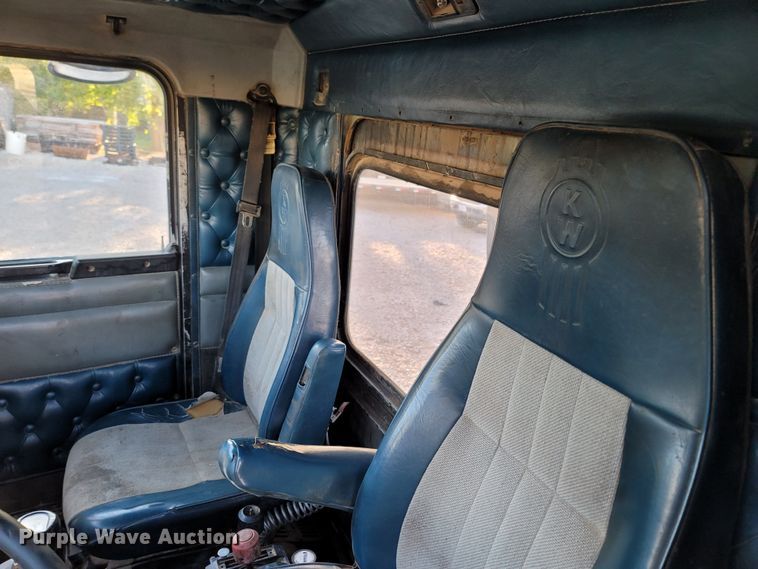 image for item LN9634 1991 Kenworth T660  dump truck