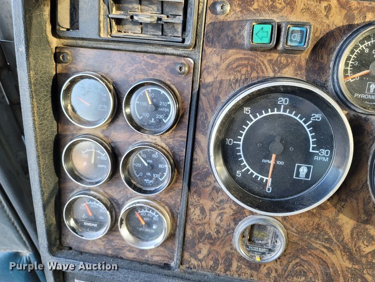 image for item LN9634 1991 Kenworth T660  dump truck