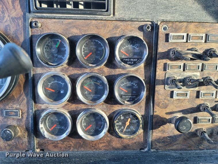 image for item LN9634 1991 Kenworth T660  dump truck