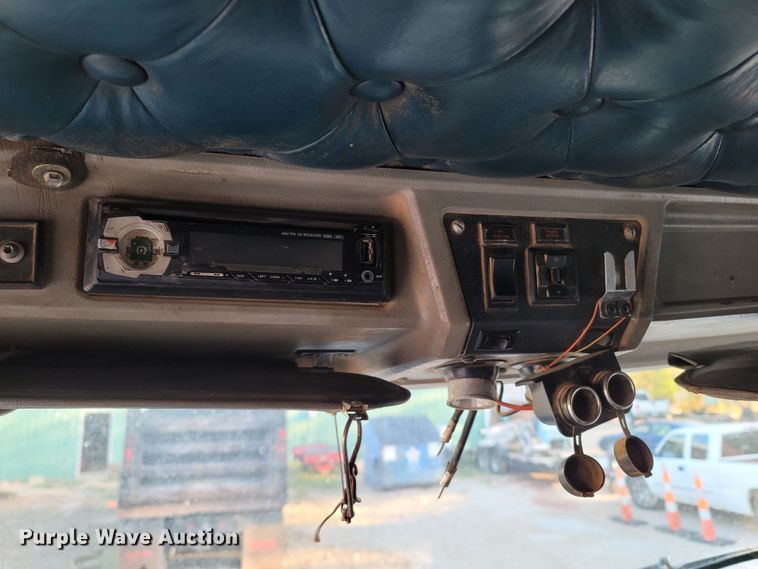 image for item LN9634 1991 Kenworth T660  dump truck