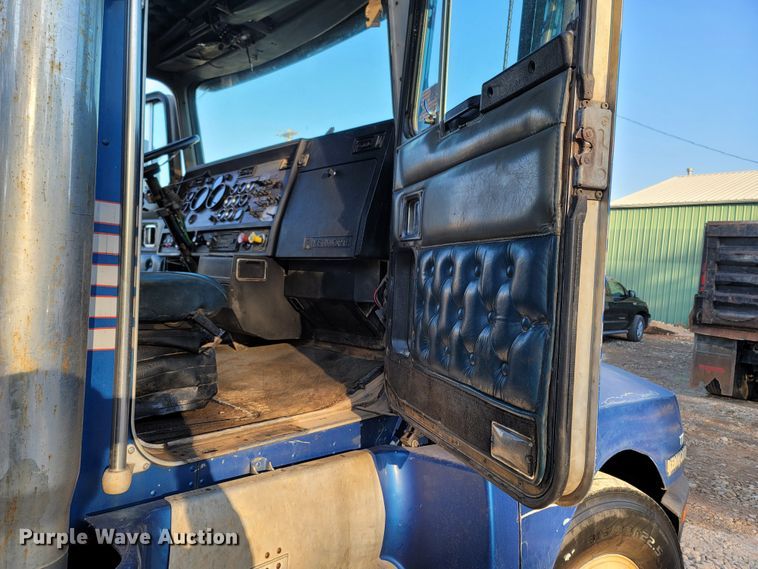 image for item LN9634 1991 Kenworth T660  dump truck