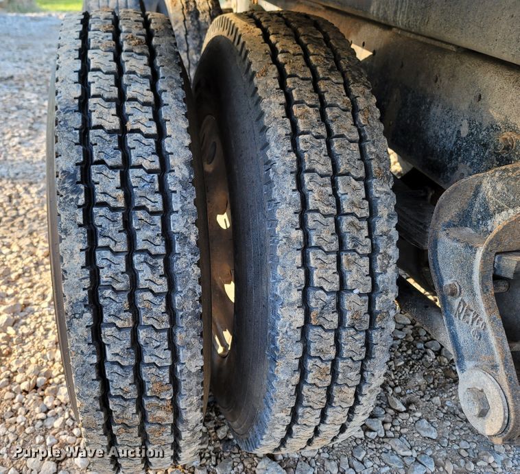 image for item LN9634 1991 Kenworth T660  dump truck