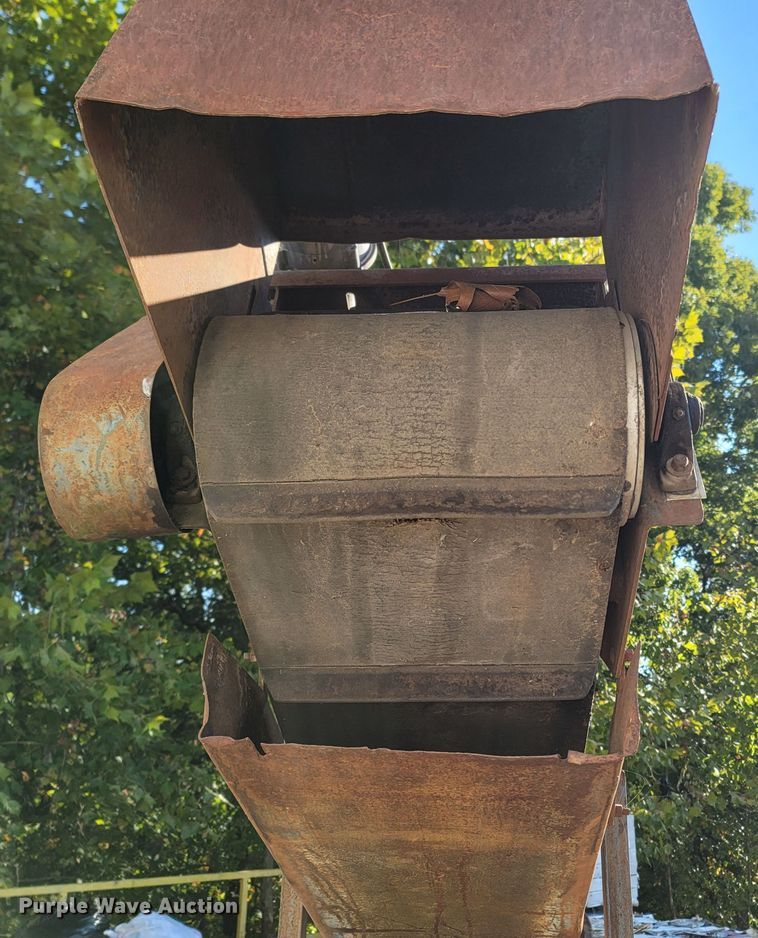 image for item LN9639 Rem MCB-15  conveyor