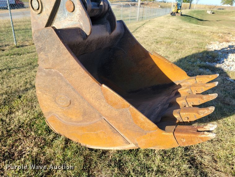 image for item LN9683 2014 John Deere 350G  excavator