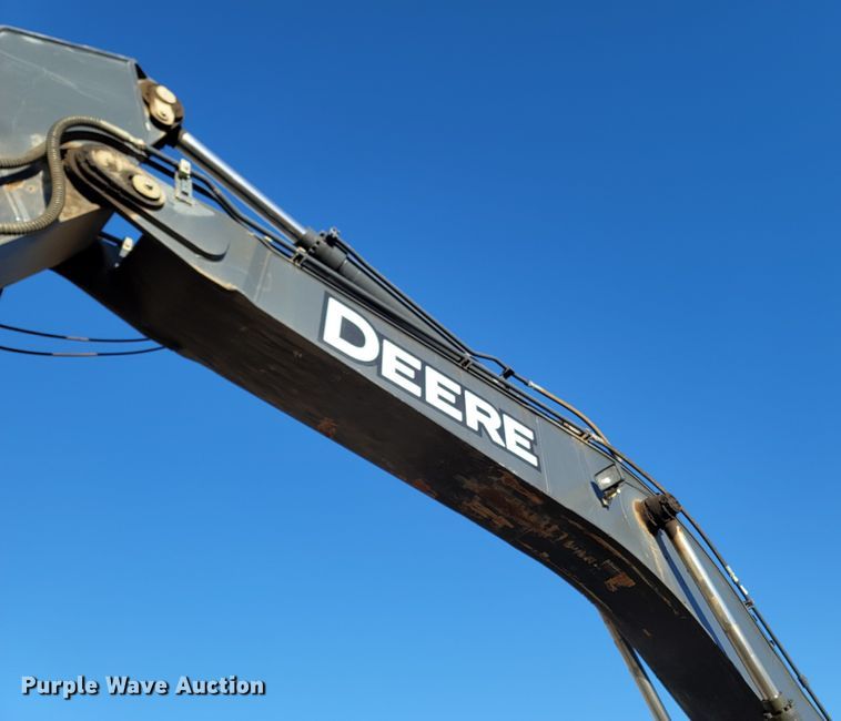 image for item LN9683 2014 John Deere 350G  excavator