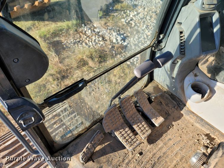 image for item LN9683 2014 John Deere 350G  excavator