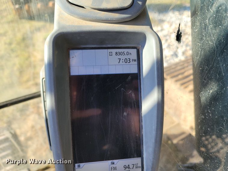 image for item LN9683 2014 John Deere 350G  excavator