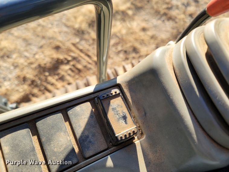 image for item LN9683 2014 John Deere 350G  excavator