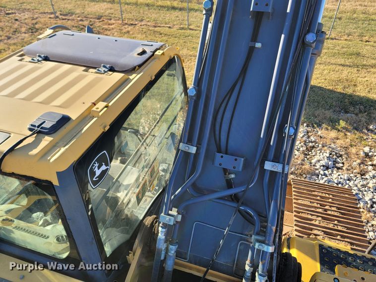 image for item LN9683 2014 John Deere 350G  excavator