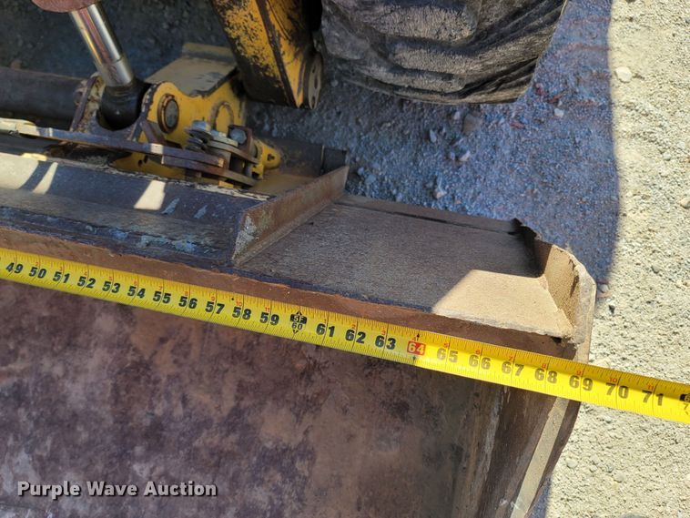 image for item LN9686 1999 Gehl SL5635SX  skid steer loader