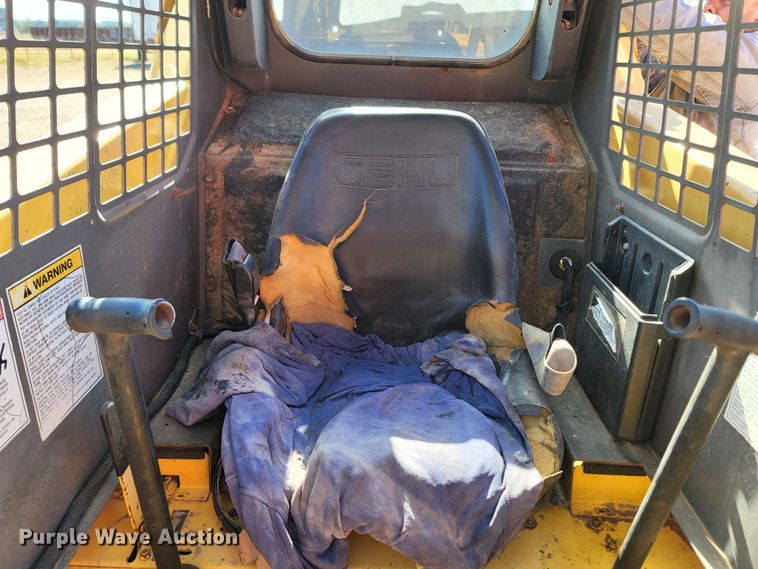 image for item LN9686 1999 Gehl SL5635SX  skid steer loader