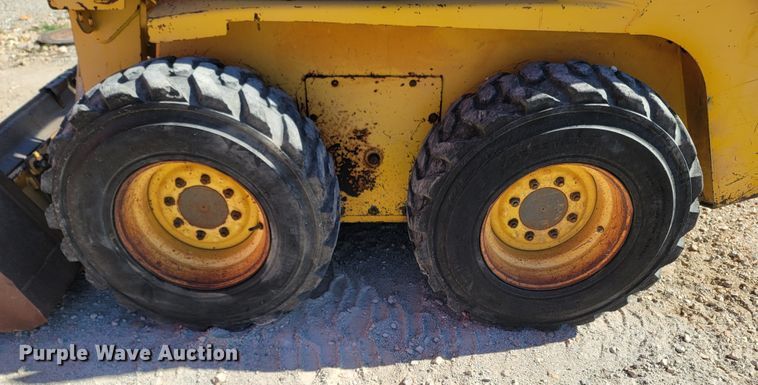 image for item LN9686 1999 Gehl SL5635SX  skid steer loader