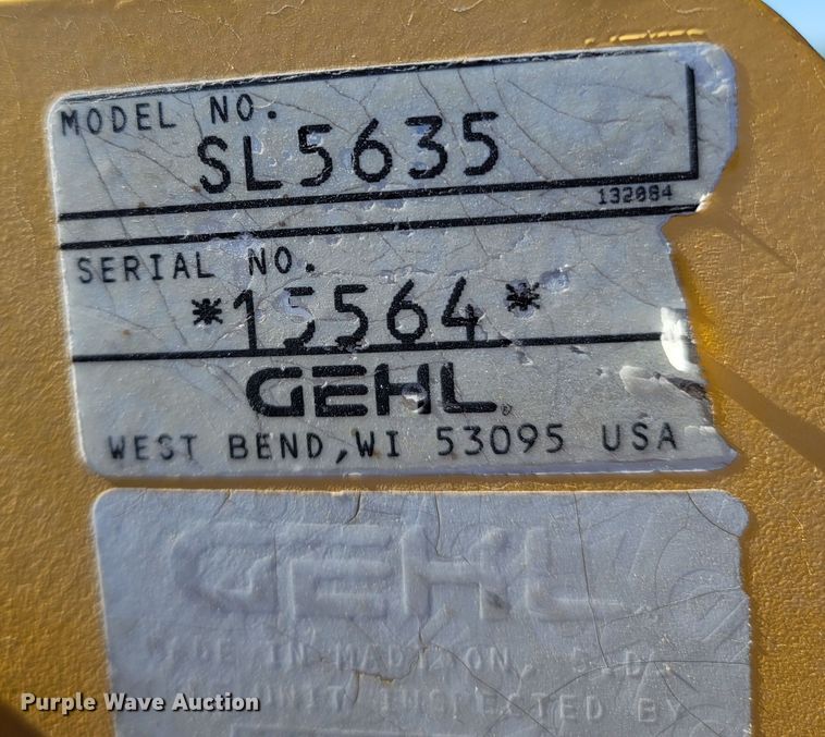 image for item LN9686 1999 Gehl SL5635SX  skid steer loader