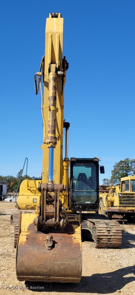 image for item LN9687 2005 Caterpillar 325C  excavator