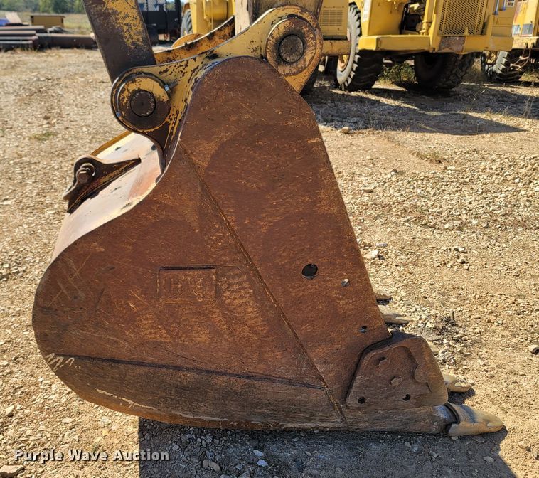 image for item LN9687 2005 Caterpillar 325C  excavator