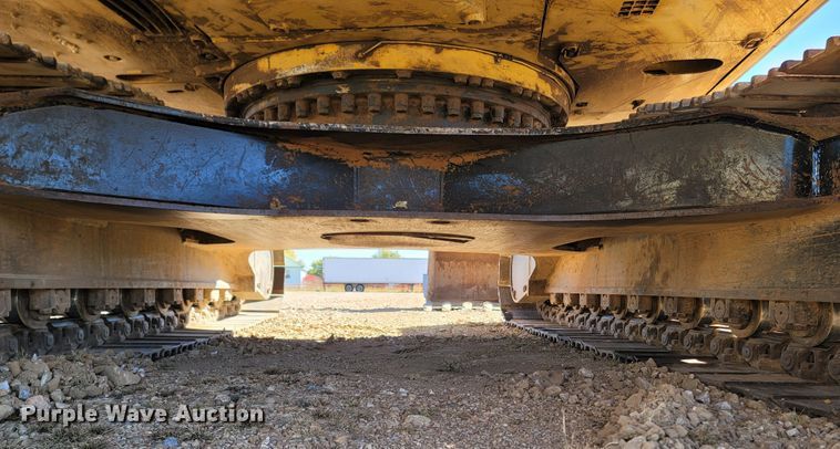 image for item LN9687 2005 Caterpillar 325C  excavator