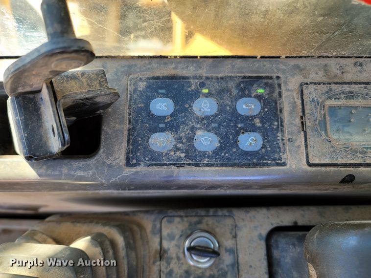 image for item LN9687 2005 Caterpillar 325C  excavator