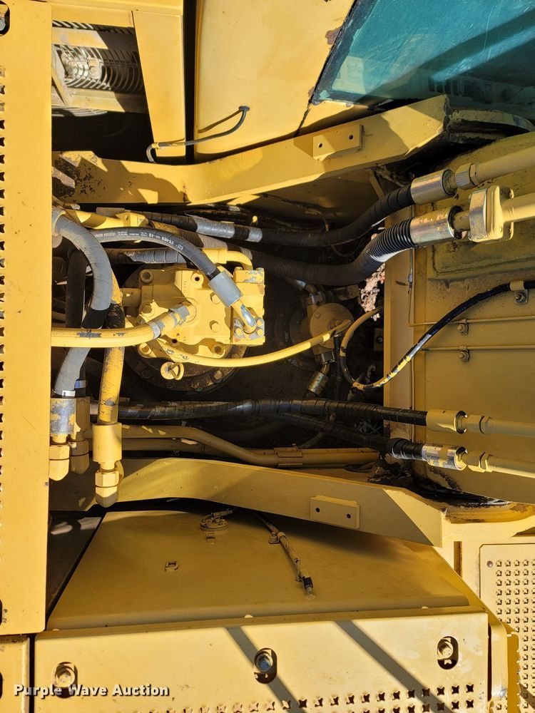 image for item LN9687 2005 Caterpillar 325C  excavator