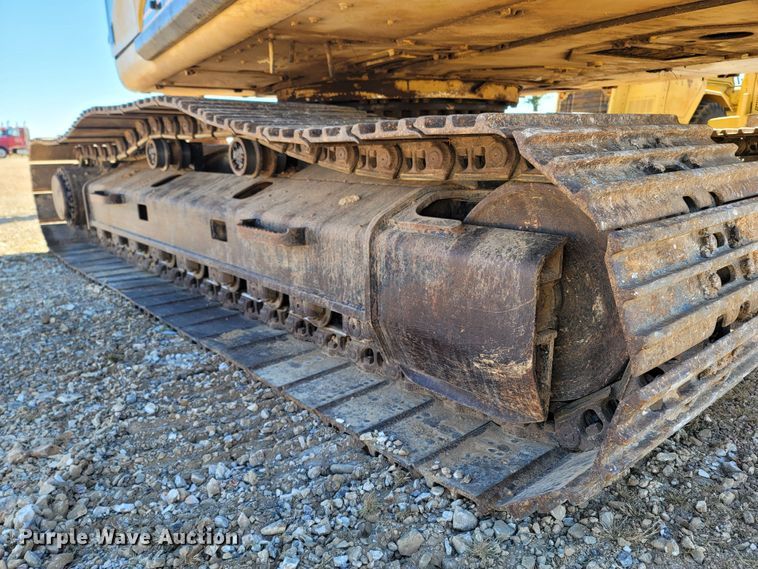 image for item LN9687 2005 Caterpillar 325C  excavator