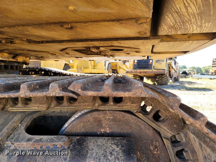 image for item LN9687 2005 Caterpillar 325C  excavator