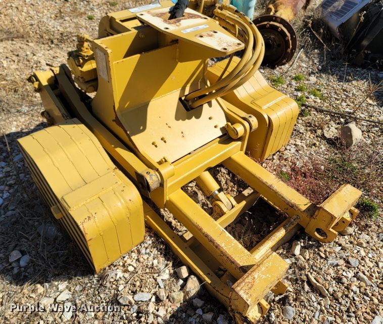 image for item LN9688 2010 Midwestern M520C  pipelayer