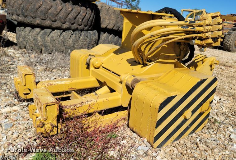 image for item LN9688 2010 Midwestern M520C  pipelayer