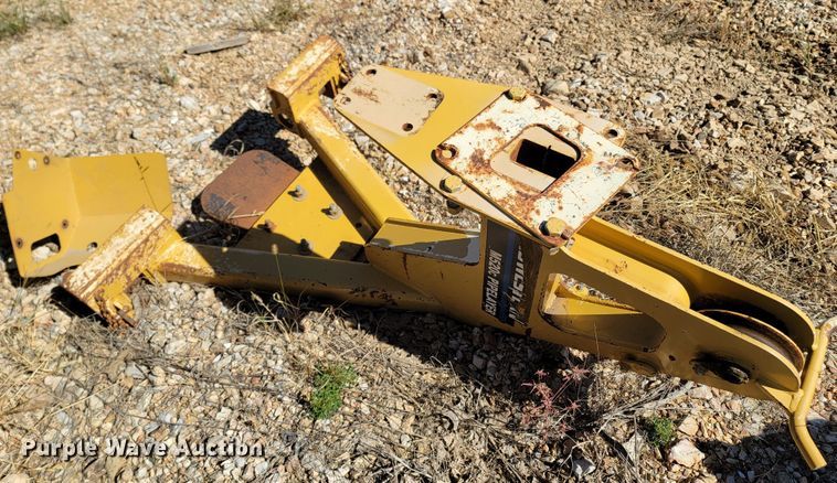 image for item LN9688 2010 Midwestern M520C  pipelayer