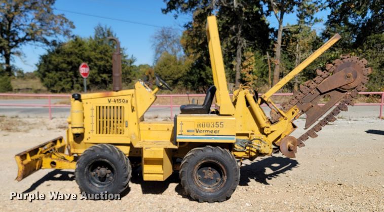 image for item LN9689 1997 Vermeer V4150A  trencher
