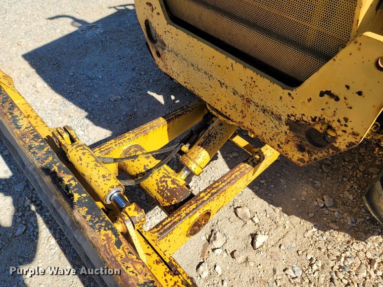 image for item LN9689 1997 Vermeer V4150A  trencher