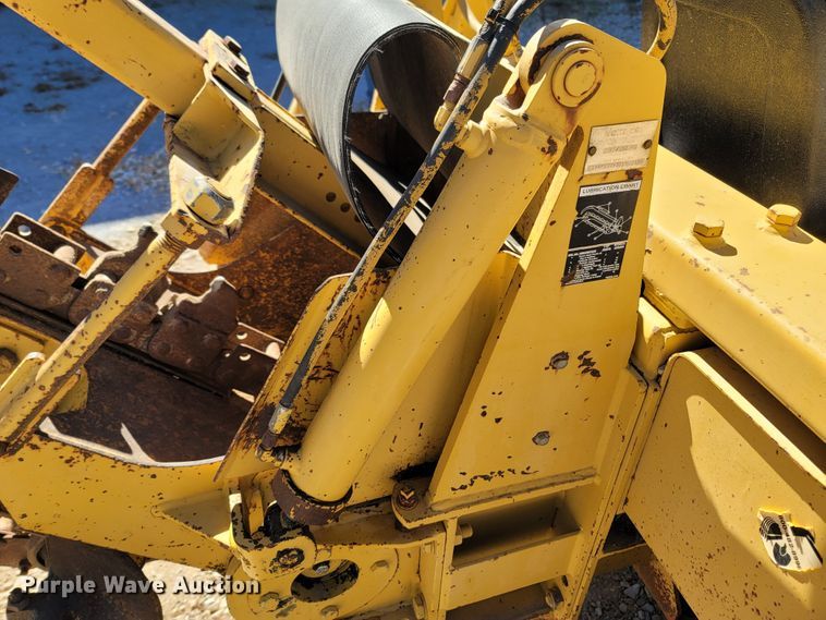 image for item LN9689 1997 Vermeer V4150A  trencher