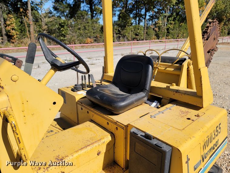 image for item LN9689 1997 Vermeer V4150A  trencher