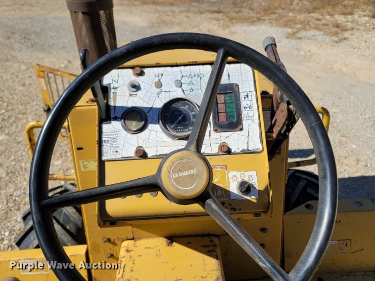 image for item LN9689 1997 Vermeer V4150A  trencher