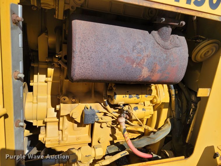 image for item LN9689 1997 Vermeer V4150A  trencher