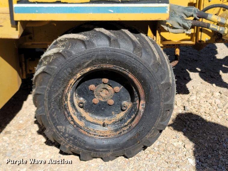 image for item LN9689 1997 Vermeer V4150A  trencher